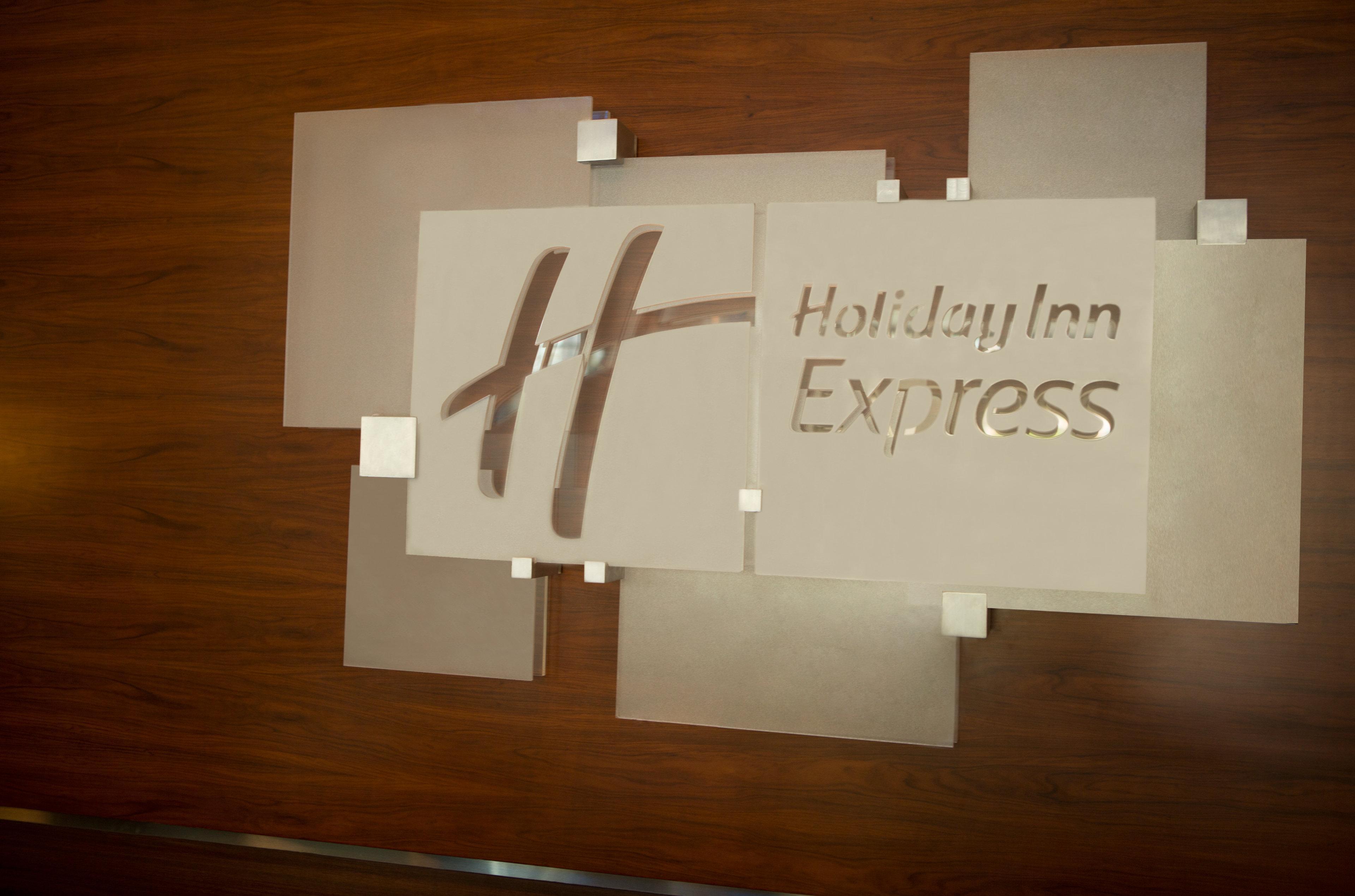 Holiday Inn Express Jakarta International Expo By Ihg Exteriör bild