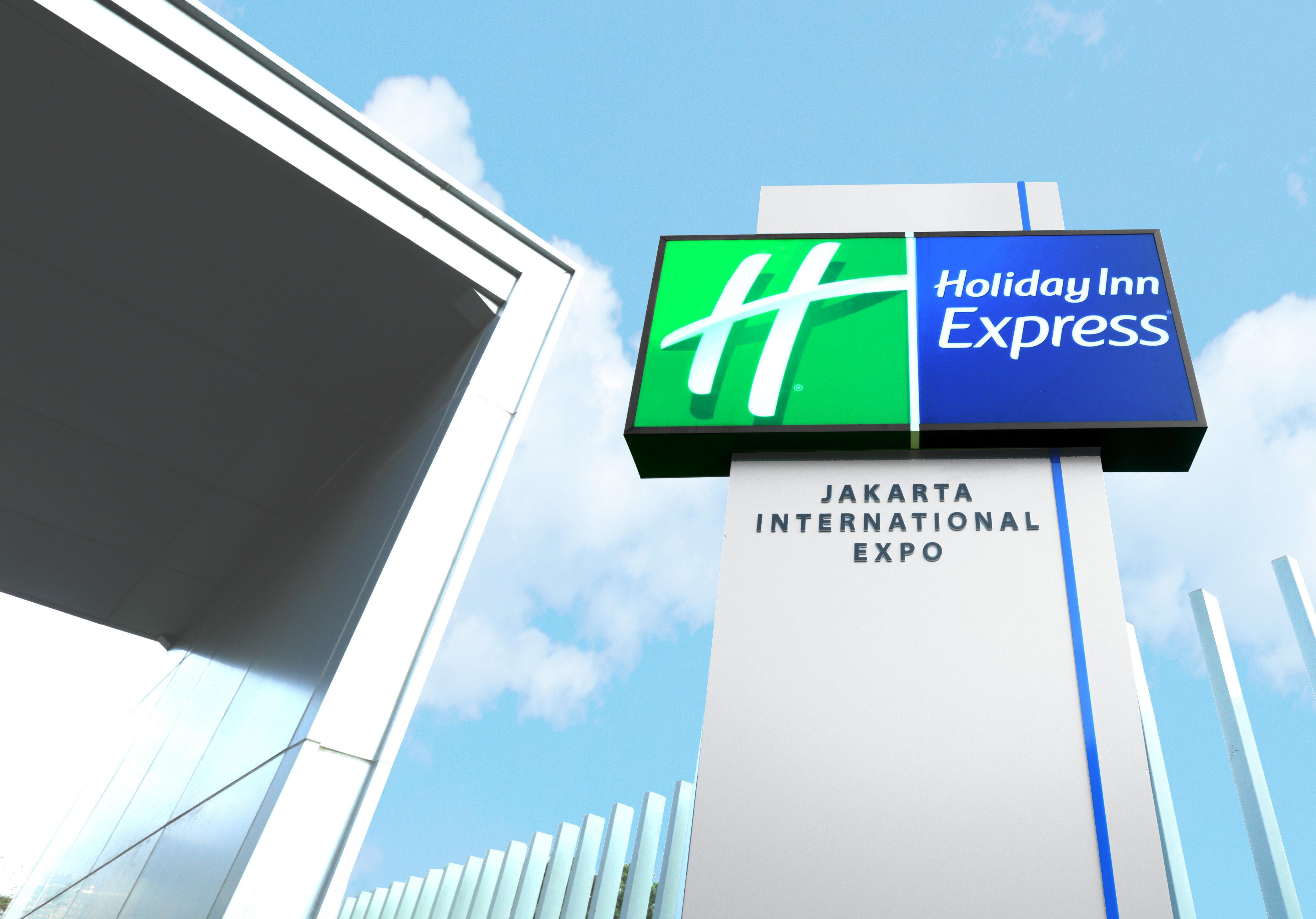 Holiday Inn Express Jakarta International Expo By Ihg Exteriör bild